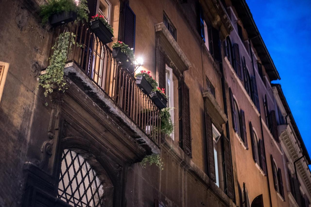 Palazzo Del Duca Piazza Navona Guest House Рим Экстерьер фото