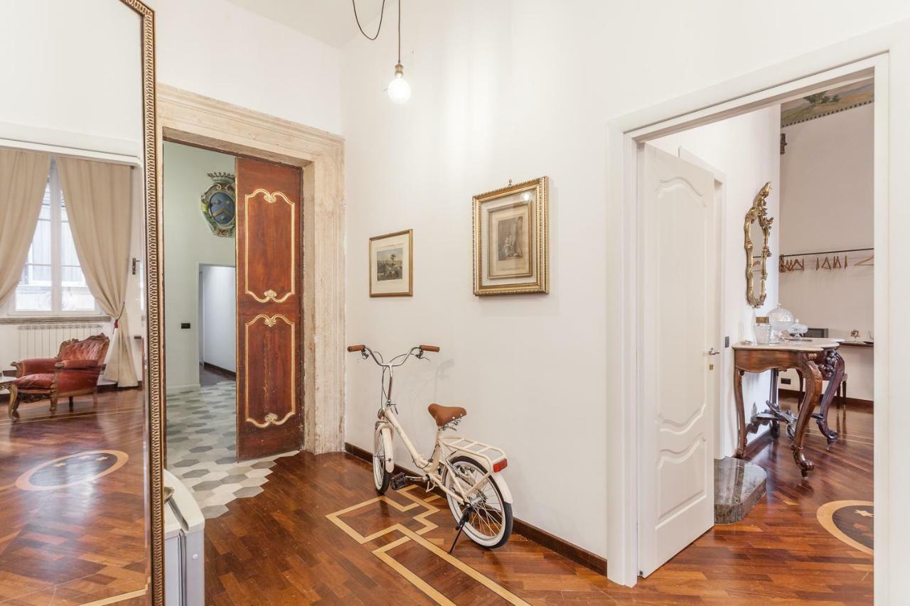 Palazzo Del Duca Piazza Navona Guest House Рим Экстерьер фото